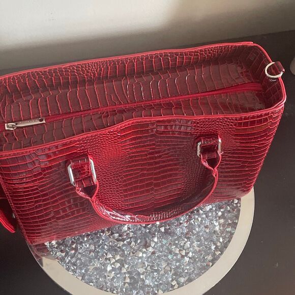 Prime ware glossy red faux crocodile skin wine bag cooler purse preowned - Picture 4 of 13